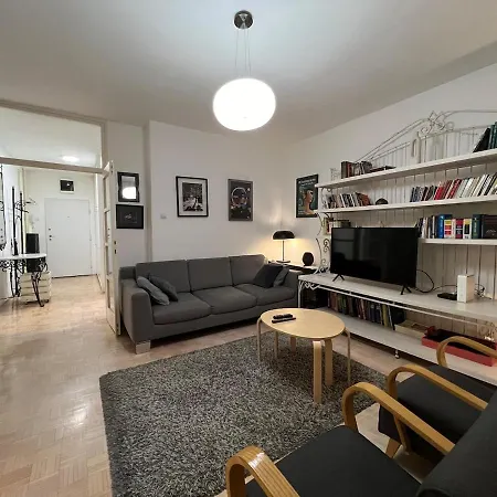 A Spacious And Stylish Apartment, Dorcol Apartment *