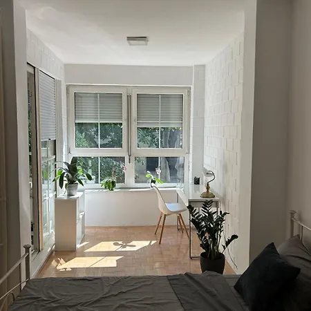 A Spacious And Stylish Apartment, Dorcol *