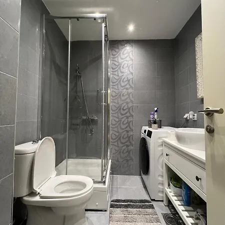 A Spacious And Stylish Apartment, Dorcol Belgrade